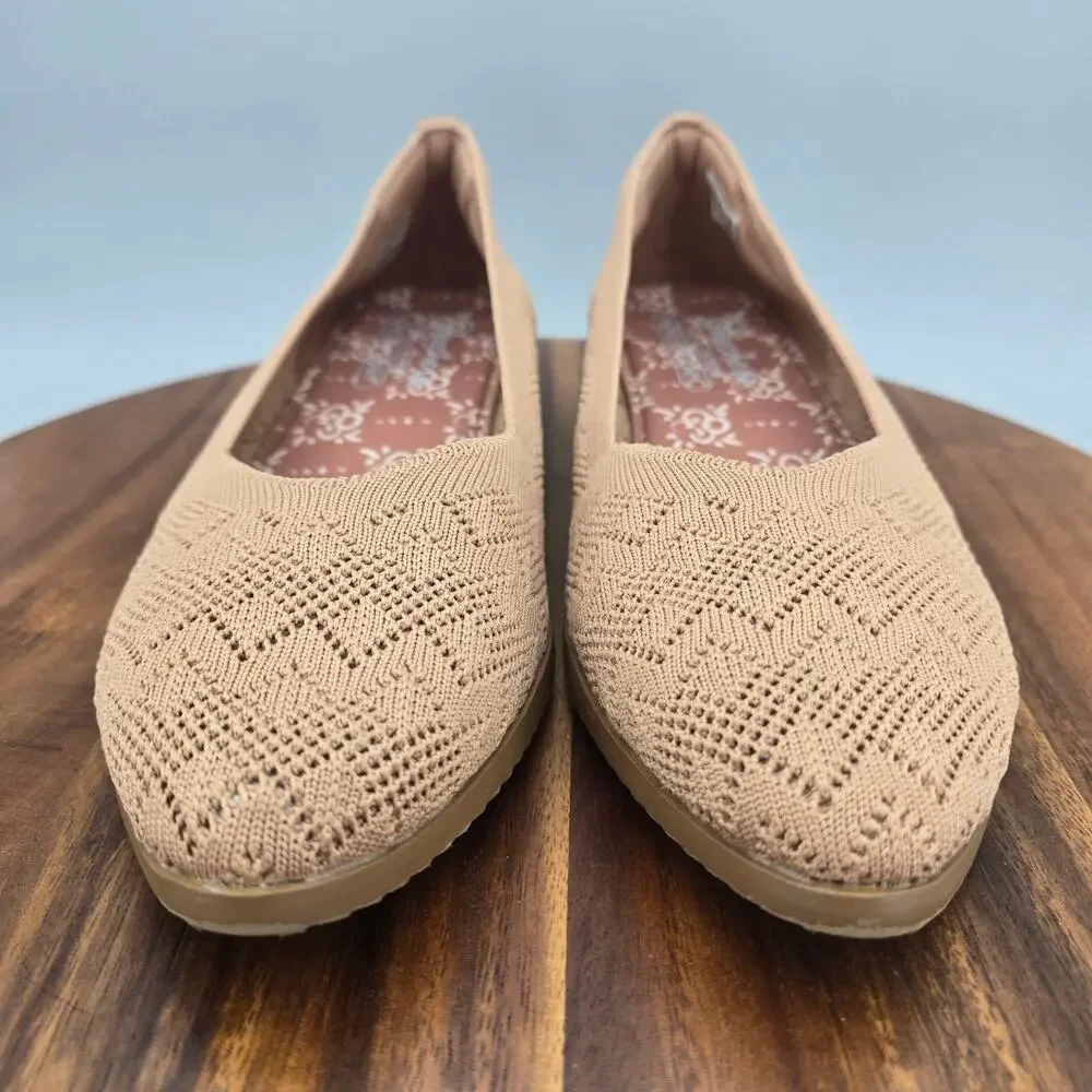 Skechers Cleo Sawdust Shoes Womens 9.5 Tan Slip On Knit Comfort Loafer Flats